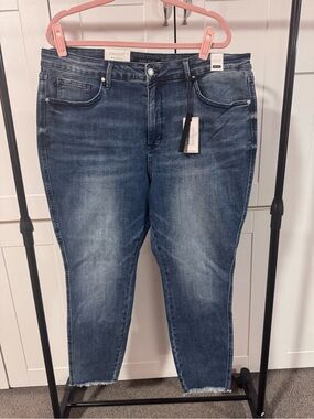 Judy Blue Medium Dark Blue Skinny Jeans